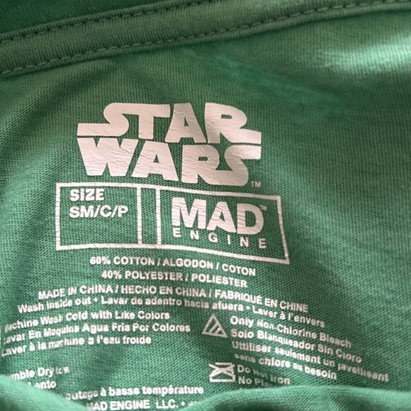 NWOT never worn Yoda Christmas t shirt - Picture 5 of 5